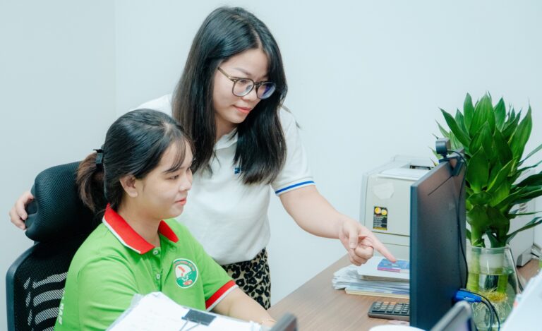 NGÀNH THƯƠNG MẠI ĐIỆN TỬ LÀ GÌ; HỌC GÌ?