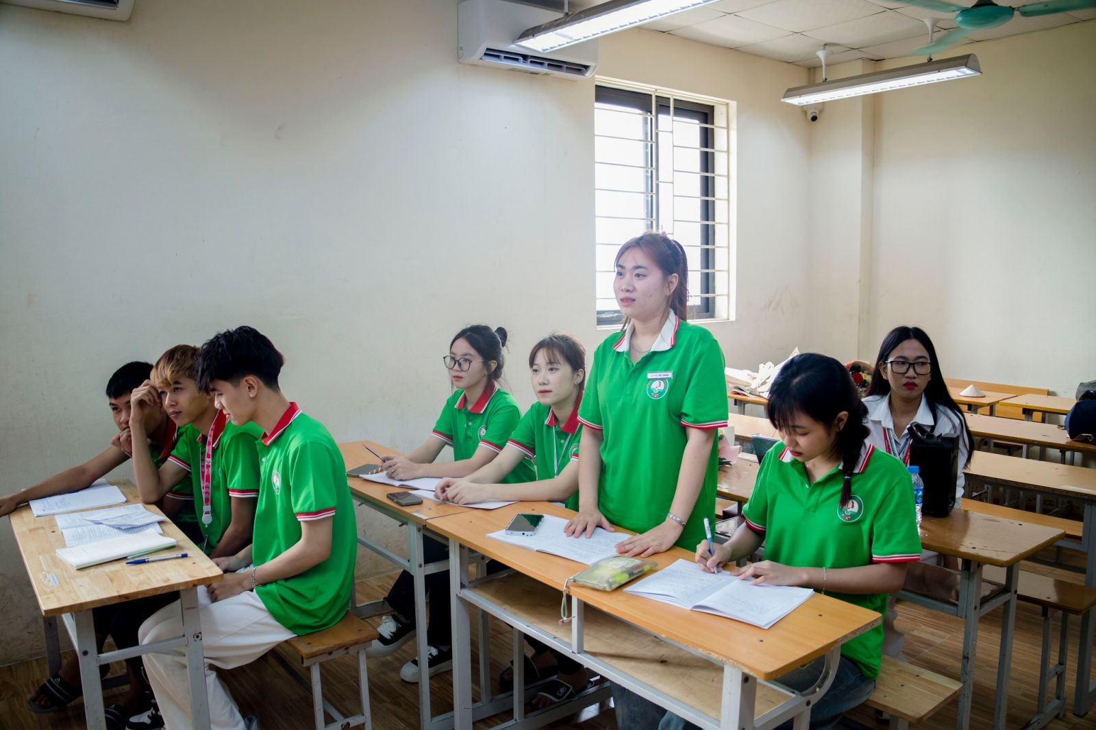 TỔNG QUAN VỀ NGÀNH TRUYỀN THÔNG ĐA PHƯƠNG TIỆN